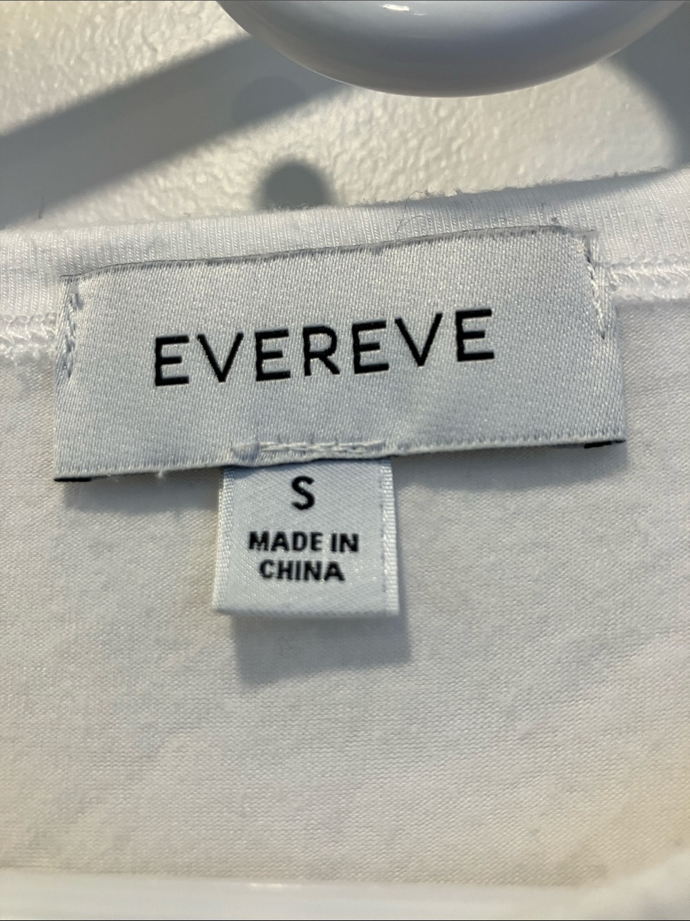 Evereve White Quilted Shoulder Tank Top - Picture 2 of 3